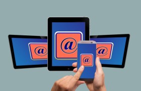 辅助神器“手机尚游麻将开跑得快挂神器”其实确实有挂